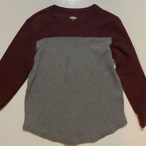 Boys Old Navy Long sleeve waffle shirt in size S (6-7)